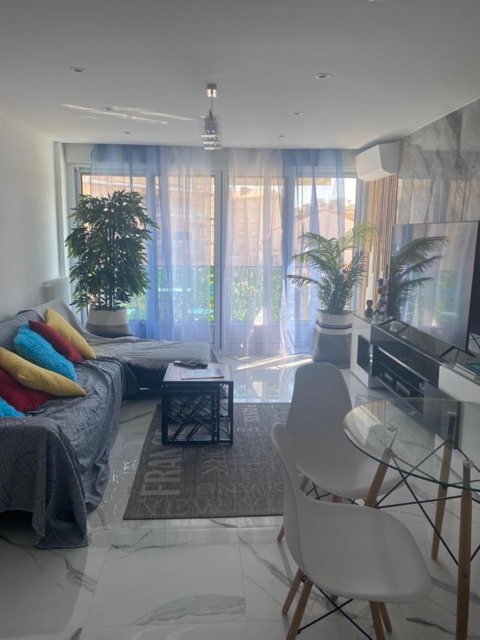 Centre Ville Sainte Maxime 100M Plage Et Commerce A Pied Екстериор снимка